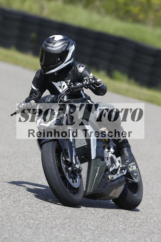 /Archiv-2025/09 22.04.2025 Cornu Master School ADR/gruen-vert/29